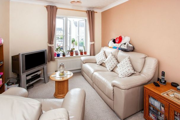 Wallington Way - Photo 1