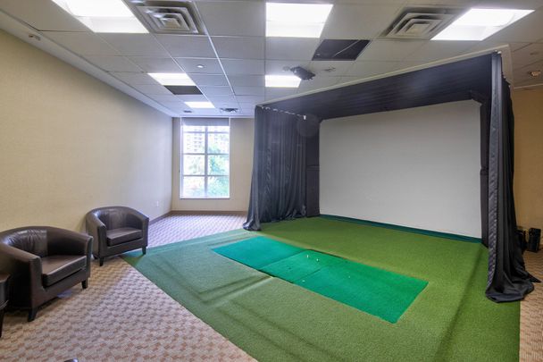 For Lease - 500 Doris Avenue Unit# 423, Toronto, Ontario - Photo 1