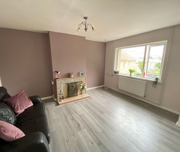 Malthall, Llanrhidian, SA3 - Photo 2