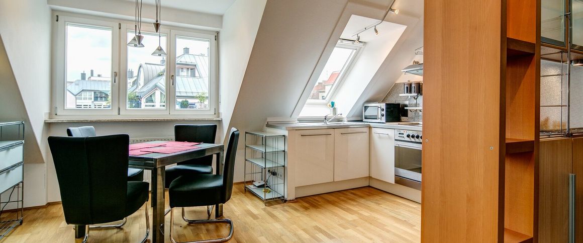 Light-flooded gallery apartment near Olympiapark - Photo 1