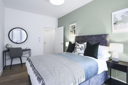AVAILABLE NOW | PET FRIENDLY | Direct links to Waterloo | Gym | 3D Tour Available | Roof Terrace | Concierge | Parking Available | - Photo 5