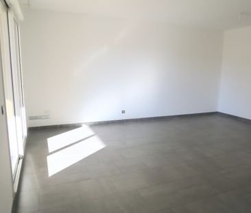Location Appartement 3 pièces 75m² - Photo 1