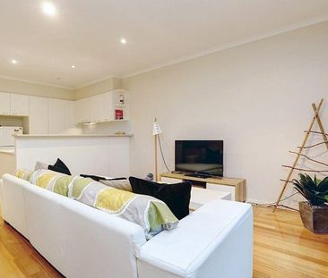 35 Highview Road, Bentleigh East - Photo 3