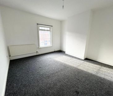 2 bedroom property to rent - Photo 1