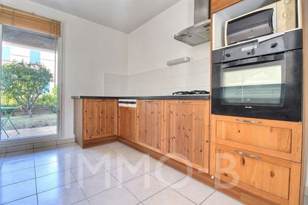 Location Maison 4 pièces 87m² RAMONVILLE ST AGNE 31520 - Photo 3