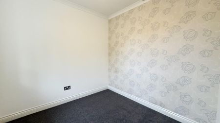 3 bedroom detached house to rent - Photo 3