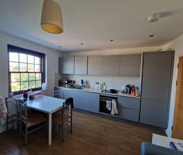 Room in a Shared Flat, Radford House, E14 - Photo 6