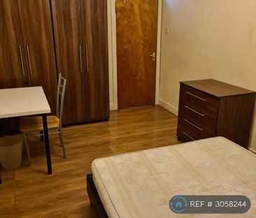 3 bedroom flat to rent - Photo 5