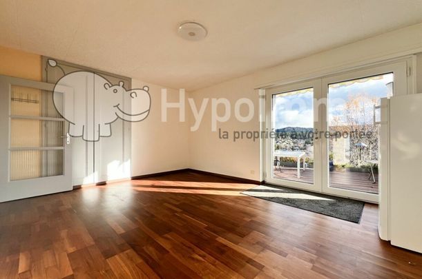 Beautiful 3-room apartment in a villa with terrace in Le Locle - Photo 1