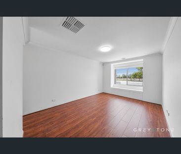 79 City Vista Court, Fraser Rise, Vic 3336 - Photo 5