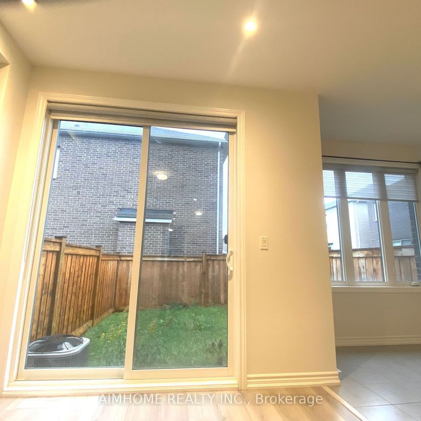 For Lease - 168 Tempel Street, Richmond Hill, Ontario - Photo 1