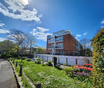 2 bedroom penthouse to rent - Photo 4