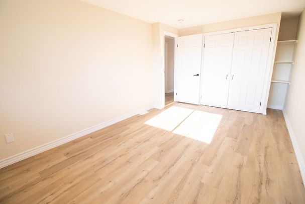 All INCLUSIVE MAIN UNIT IN THOROLD!!! - Photo 1