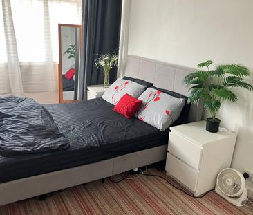 Room in a Shared House, Ridgeway Lane, BS14 - Photo 4