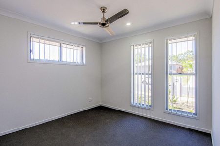 Beautiful Family Home - Photo 4