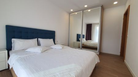 PLOPILOR PREMIUM RESIDENCE: penthouse for rent in Cluj-Napoca, near the University of Agricultural Sciences and Veterinary Medicine and near the University of Medicine and Pharmacy, with living-room, bedroom and a huge terrace - Fotografie 4