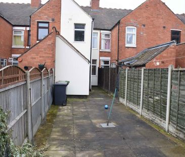 3 bedroom terraced house to rent - Photo 6