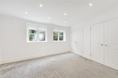 4 bedroom mews to rent - Photo 5