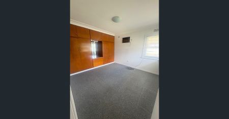 Charming home in Rutherford - Photo 4