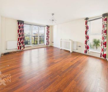 2 bedroom flat to rent - Photo 2