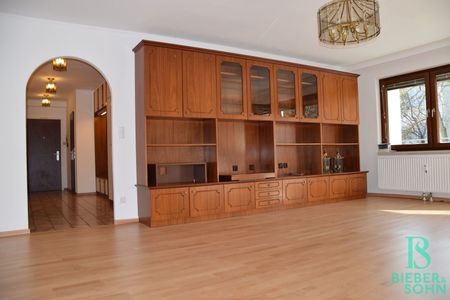 Eleganter „Retro-Style“ – Großzügige, sonnige, ruhige Wohnung mit Süd-Loggia! 2 Garagenplätze! - Photo 5