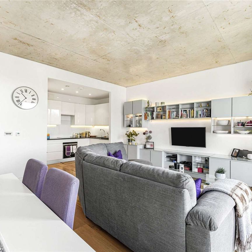 Stunning two bedroom apartment in the heart of De Beauvoir. - Photo 1
