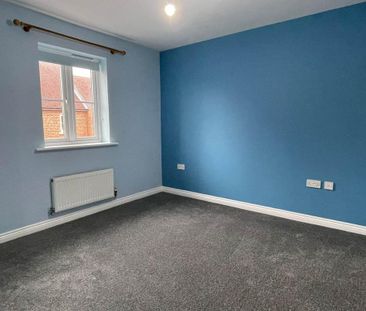 3 bedroom end of terrace house to rent - Photo 6
