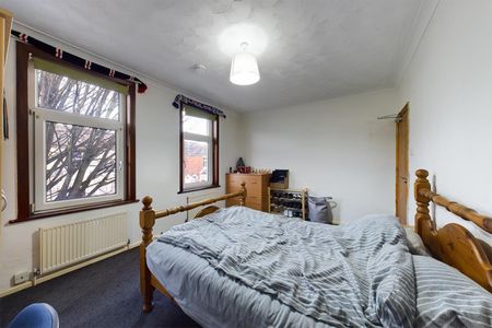 3 bedroom House To Let - Photo 3