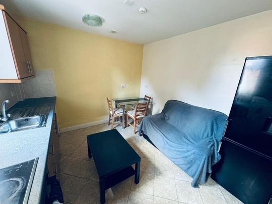 1 bedroom flat to rent - Photo 1