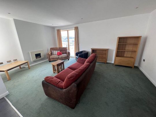 3 bedroom flat to rent - Photo 1