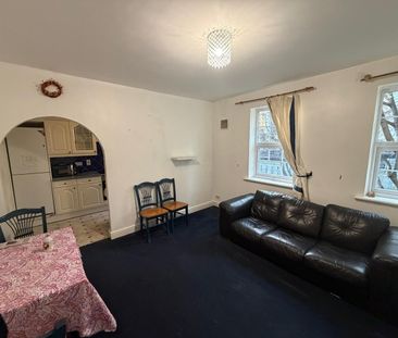 3 Bed Flat, Manor Road, E15 - Photo 5