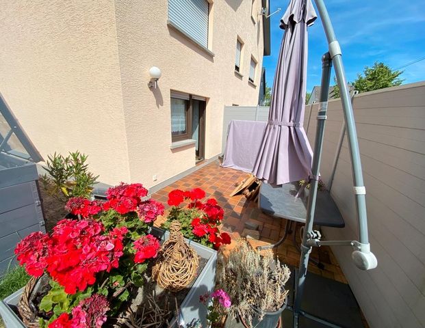 Helle 2-ZKB-Wohnung mit Terrasse in Dernbach - Photo 1