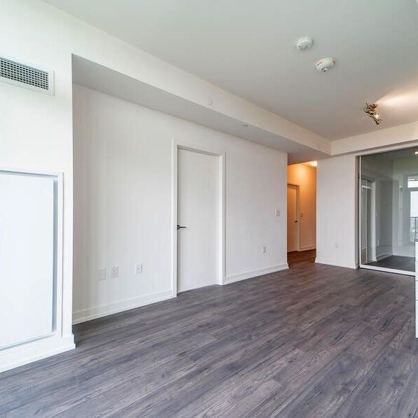 For Lease - 10 De Boers Drive Unit# 910, Toronto, Ontario - Photo 1