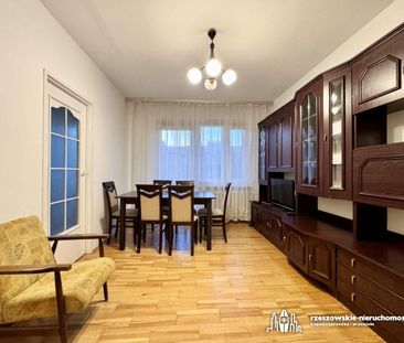 2 pokoje z balkonem na os.Kmity, dostępne od zaraz - Photo 4