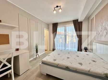 Apartament 3 camere, 80 mp, 2 bai, 2 balcoane,parcare, zona UMF - Photo 5