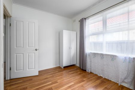 Two Living Areas - Photo 5