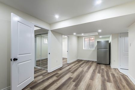 For Lease - 102 Leadenhall Road, Brampton, Ontario - Photo 4