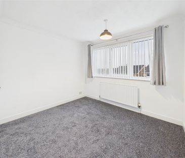 3 bedroom Detached house to rent - Photo 6