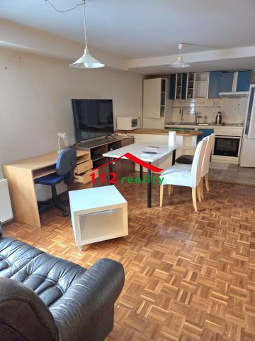 Na prenájom GARZÓNKA v rodinnom dome, Bratislava, Karlova Ves, Šaštínska ulica, AJ PRE ŠTUDENTA - Photo 5