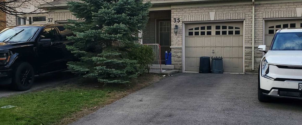 For Lease - 35 Elihof Drive, Vaughan, Ontario - Photo 1