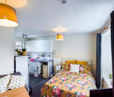 Studio to rent - Photo 6