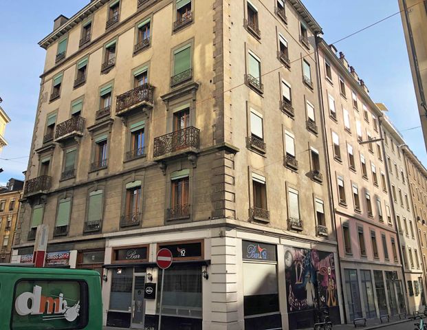 Studio au 3ème étage - Photo 1