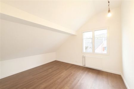 Modern 3.5-room penthouse apartment in Steckborn – central, bright and well-equipped - Photo 3