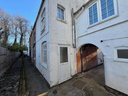 2 bedroom terraced house to rent - Photo 2