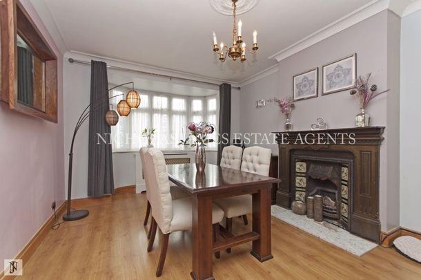 4 bedroom semi-detached house to rent - Photo 1