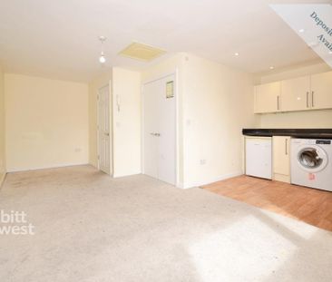 Studio to rent - Photo 2