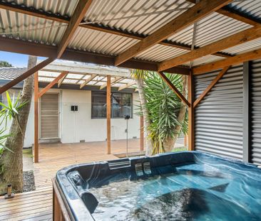 Family Home - Photo 5