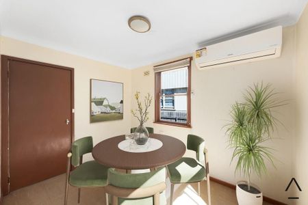 CONVENIENT LOCATION, CLOSE TO EVERYTHING! - Photo 2