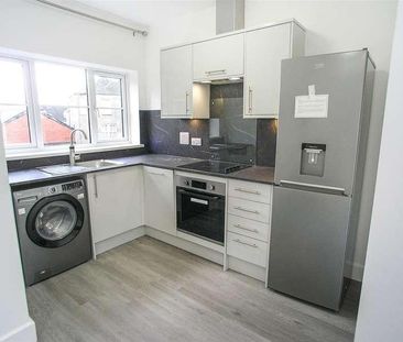 D, High Street, Llandaff, Cardiff, CF5 - Photo 2