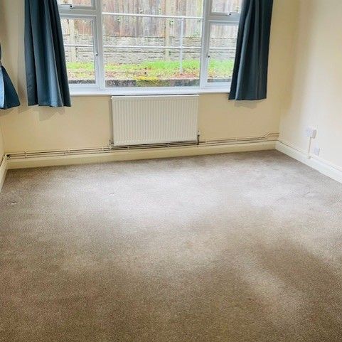 Central spacious 3 bed family home to let in Wellington - Photo 1